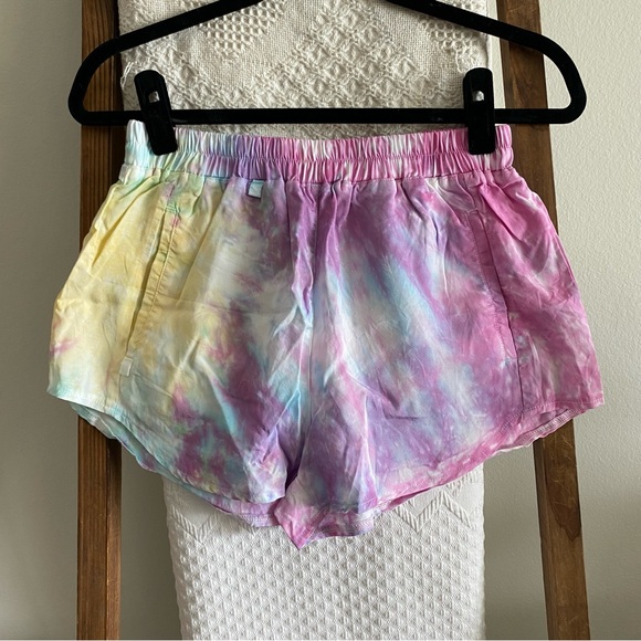 NWOT Mags & Pye from LF Cloud Pastel Multicolored Tie Dye Relaxed Boxer Shorts - Picture 3 of 6
